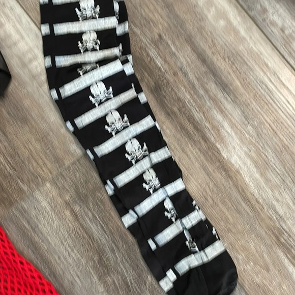 Halloween costume, girls size medium, 7–8. CHEERLESS LEADER. - Picture 4 of 6